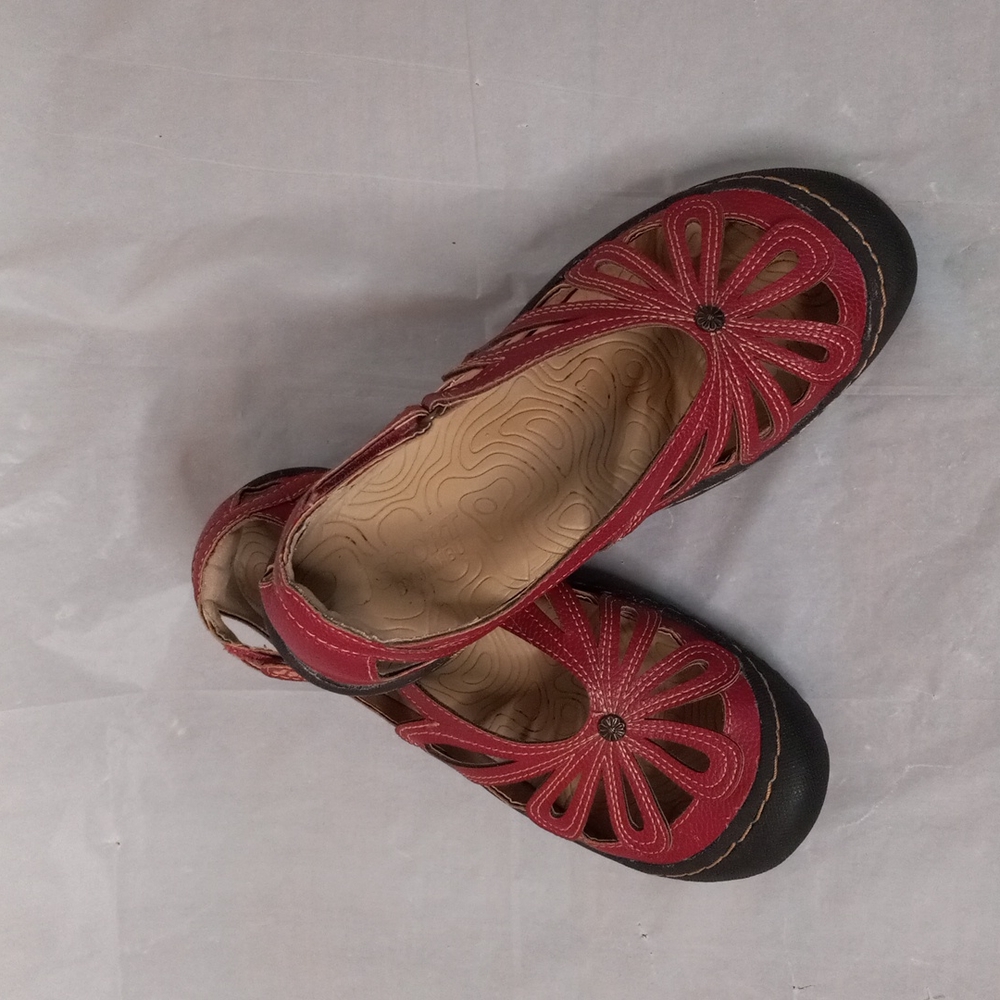 JSport by Jambu Marigold Red and Black Vegan Leather Flats 7.5M